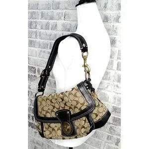 バッグ COACH Legacy Signater Flap Shoulderbag COACH® | Restored Legacy Flap Shoulder Bag